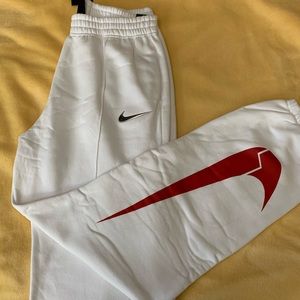 NIKE SWEATS BRAND NEW WITH TAGS